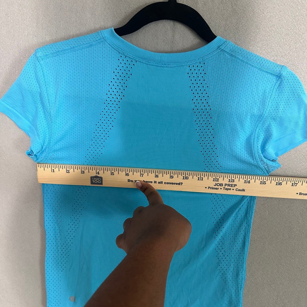 Lululemon Swiftly Tech Short Sleeve 2.0 Blue Athletic Shirt Size 2 - Picture 7 of 8